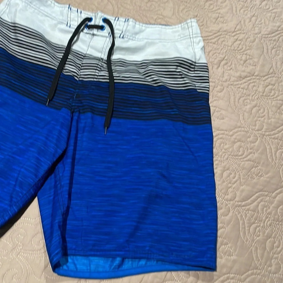 Men Swim Shorts - Picture 3 of 8